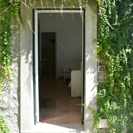 La Josie Con Dependance * Capri